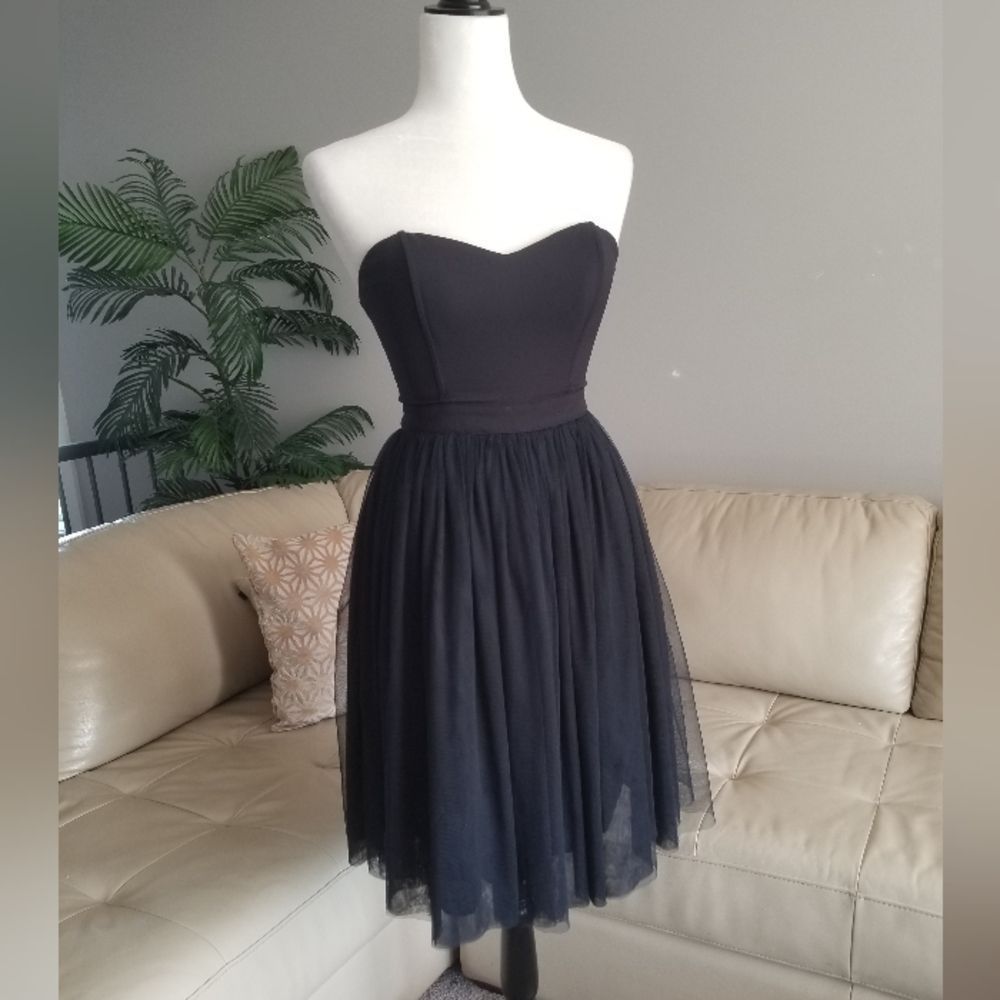 Lulu's navy dress